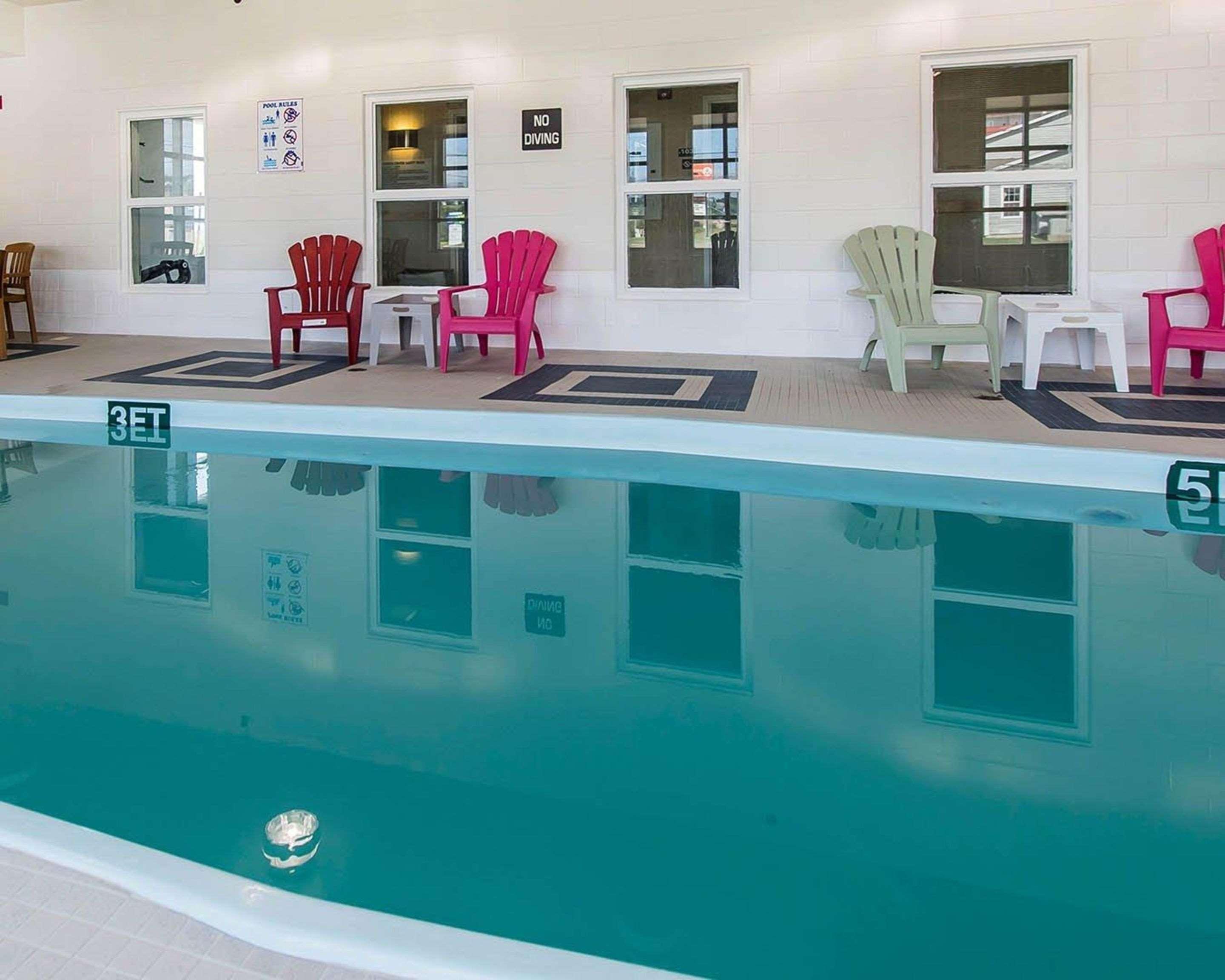 Quality Inn Moncton Bagian luar foto