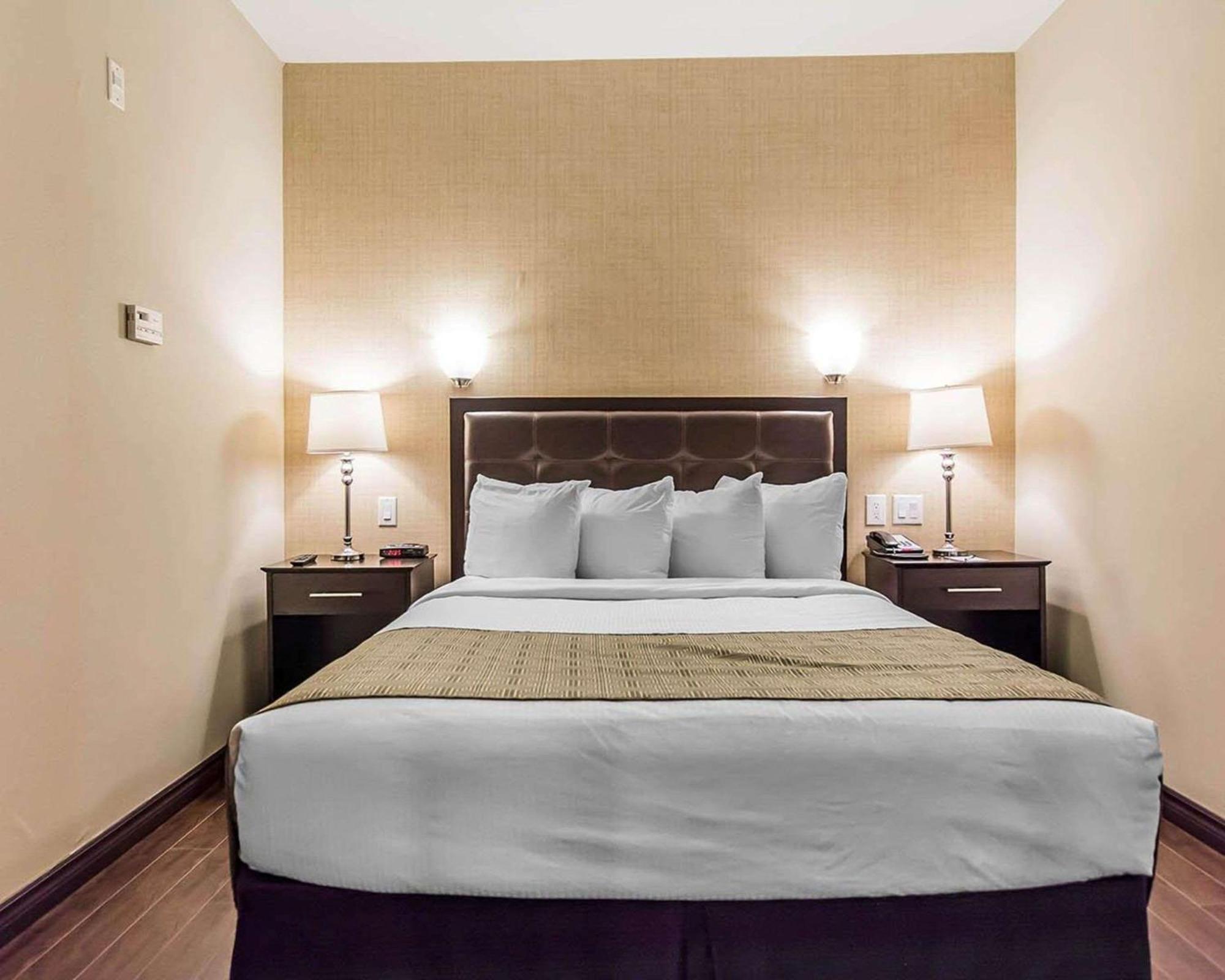 Quality Inn Moncton Bagian luar foto