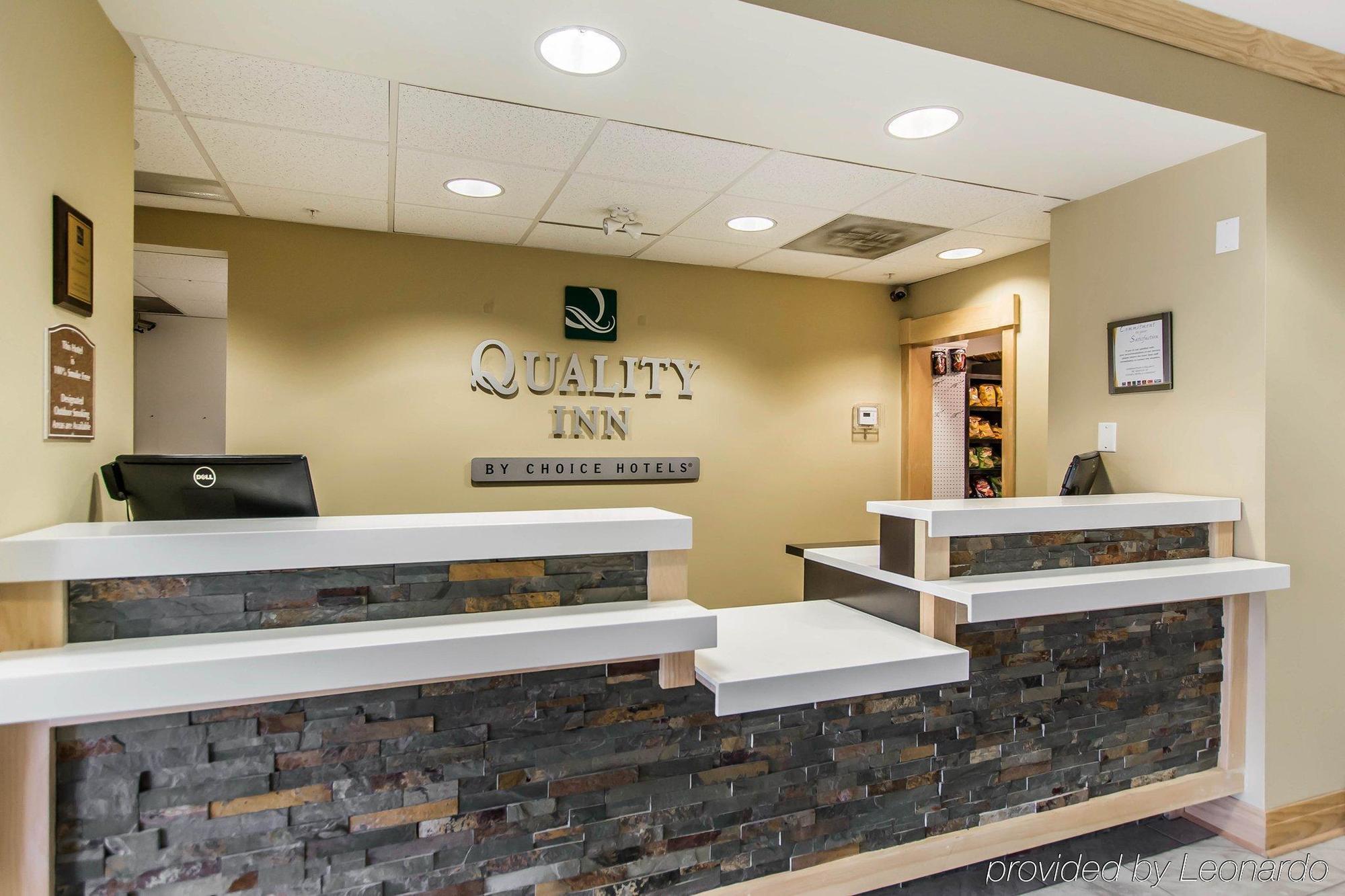 Quality Inn Moncton Bagian luar foto
