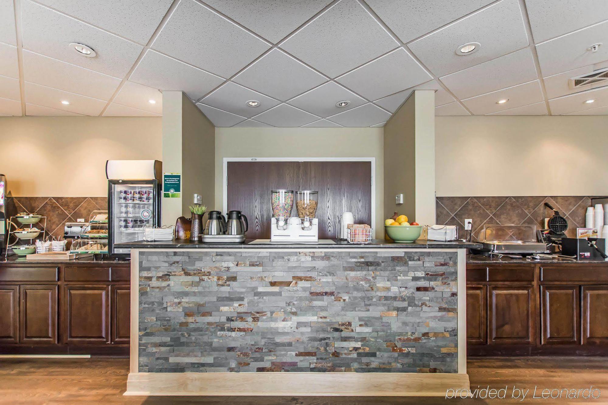 Quality Inn Moncton Bagian luar foto