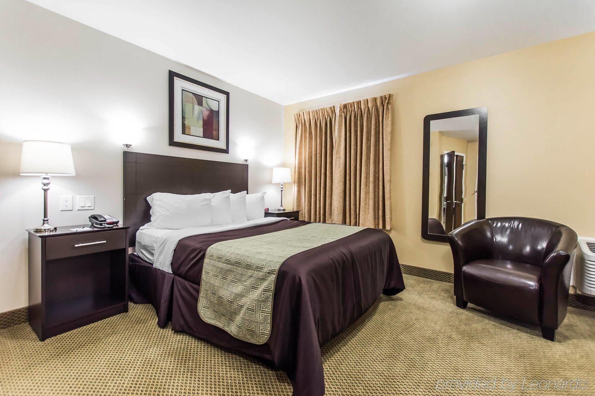Quality Inn Moncton Bagian luar foto