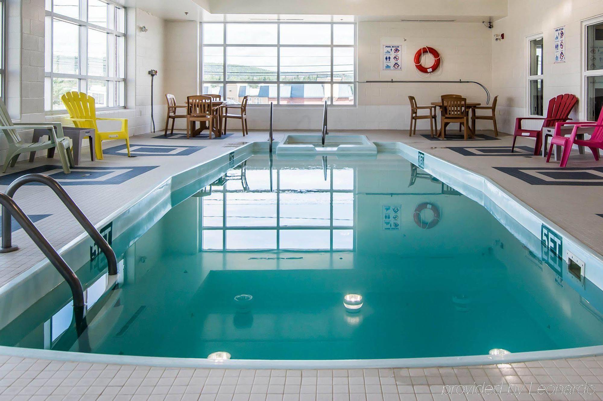 Quality Inn Moncton Bagian luar foto
