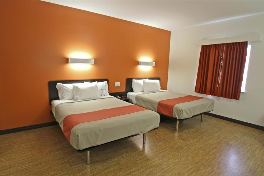 Quality Inn Moncton Ruang foto